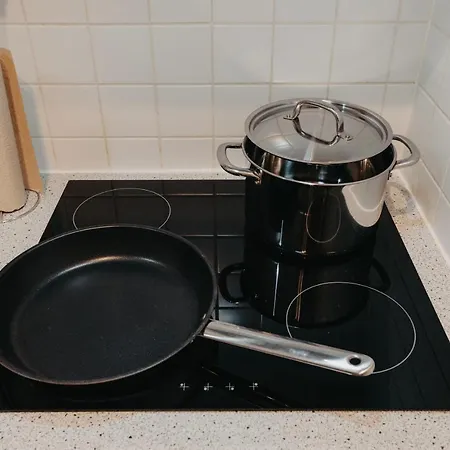 Traber 1 Sz Zentral Ruhig Balkon *